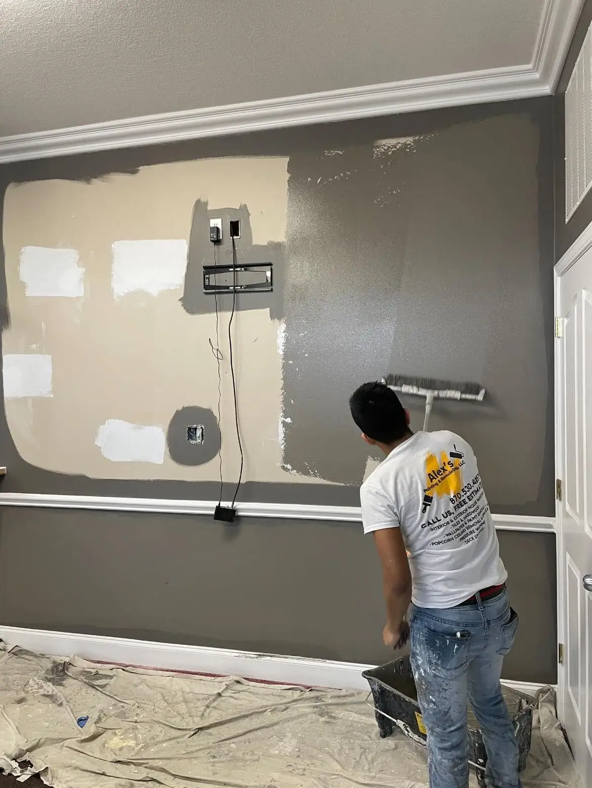 Kitchen remodel with new cabinets and countertops by Alex's Painting & Remodeling.
